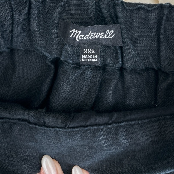 Madewell Pull On Linen Shorts - Picture 2 of 5